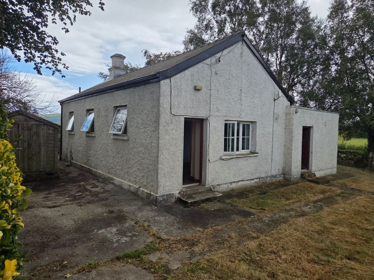 front/side view of the house
