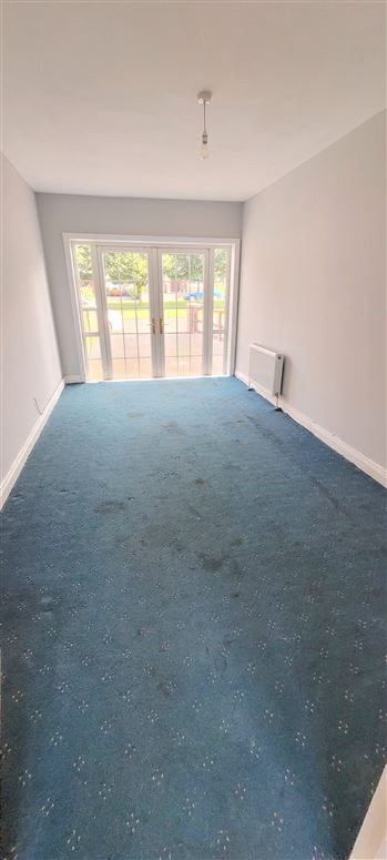 bedroom / office