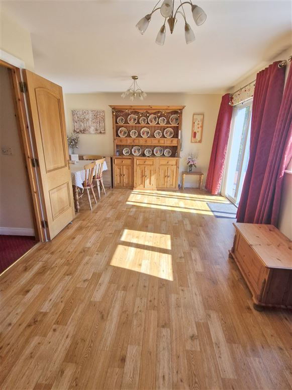 kitchen \ dining area